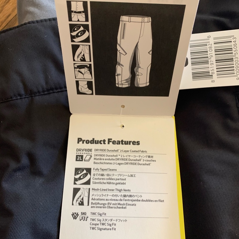 Brand new Burton men’s xl snowboarding pants
